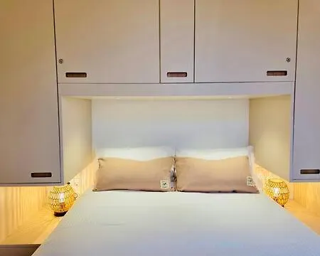 Your Boutique Mediterranean In Apartment Barcelona