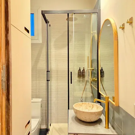 Your Boutique Mediterranean In Apartment
