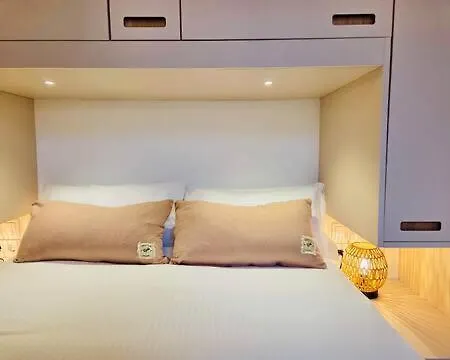 Your Boutique Mediterranean In Apartment Barcelona