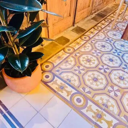 Your Boutique Mediterranean In *